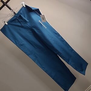 Authentic Cherokee scrubs work wear sz Med Caribbean blue NWT